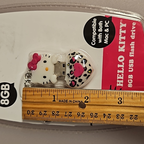 HELLO KITTY 8GB USB flash drive McD's #8 LED watch needs new battery 2008 Sanrio - Picture 2 of 7